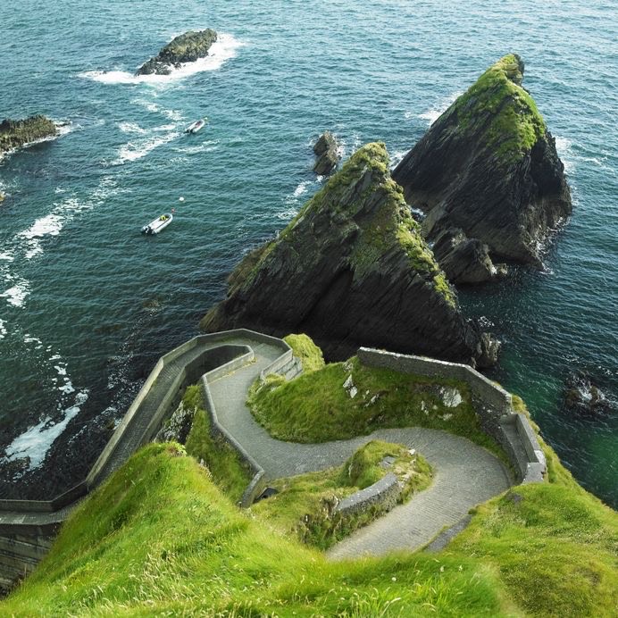 Dunquin   dingle peninsula irelandsbluebook